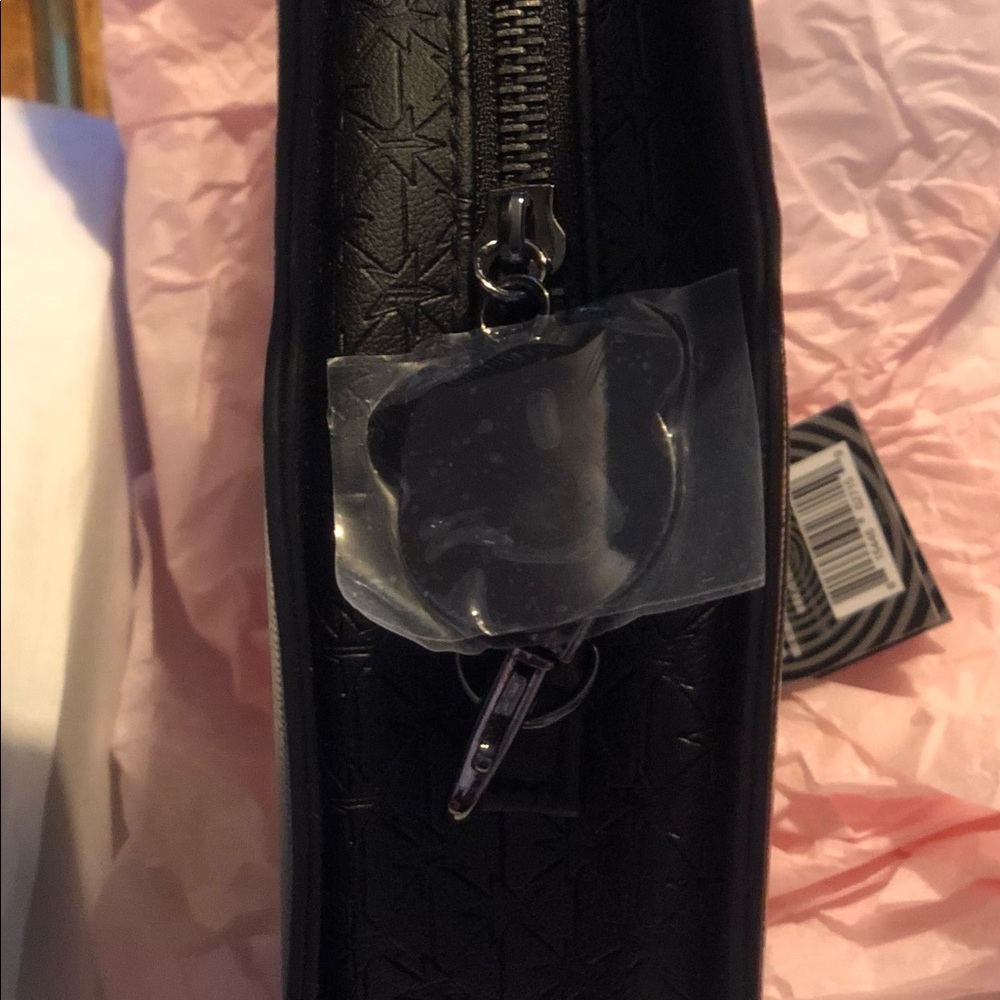 🐷🎉HP🎉NWT Shane Dawson X Jeffrey Star Side Bag🐷 - Picture 14 of 16